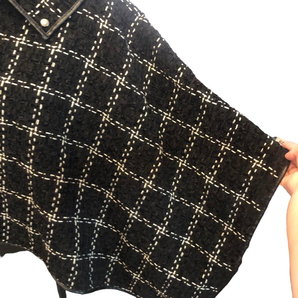 A&O International Black Checked Wrap size S/M - Picture 13 of 14